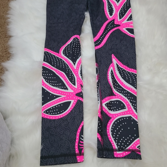 Victoria's secret limited edition leggings XS - Picture 7 of 10
